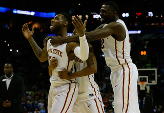 Illustration for article titled HYFR: A Gallery Of March Madness's Happiest Players (And Drake)